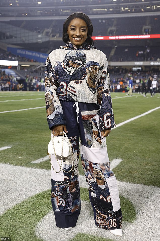 Simone Biles Wears Bold Custom Jonathan Owens Suit to Support Husband at Bears-Seahawks Game