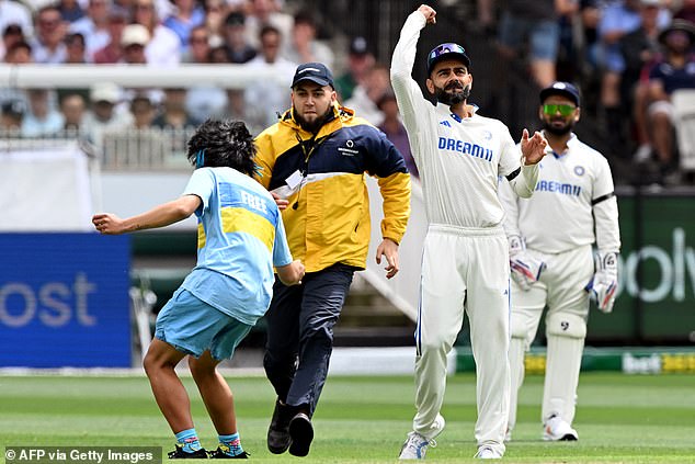 Virat Kohli caught in ANOTHER shocking clash at the MCG after bullying Sam Konstas, as Steve Smith scores a century