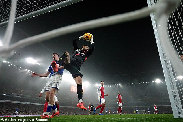 Arsenal 1-0 Ipswich PLAYER RATINGS: Which striker didn't make a mistake? Who coped well with his task? And who fought to make an impact?