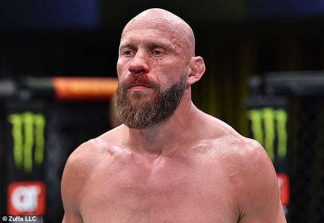 The UFC legend is ready to return to the Octagon after secretly returning to the drug testing pool… even though Dana White HATES the idea.