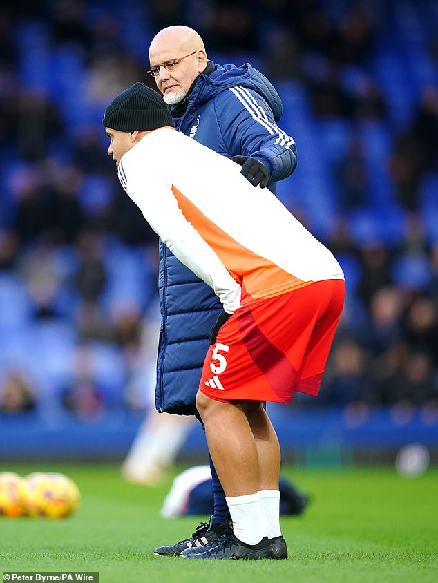 Nottingham Forest were forced to make a late change minutes before the clash with Everton after a star suffered an injury in the warm-up.