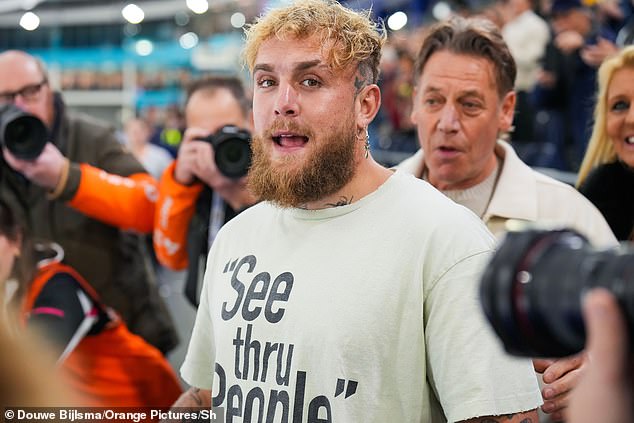 Jake Paul watches his speed skater girlfriend Jutta Leerdam win her fourth Dutch sprint title, before sharing a kiss in celebration