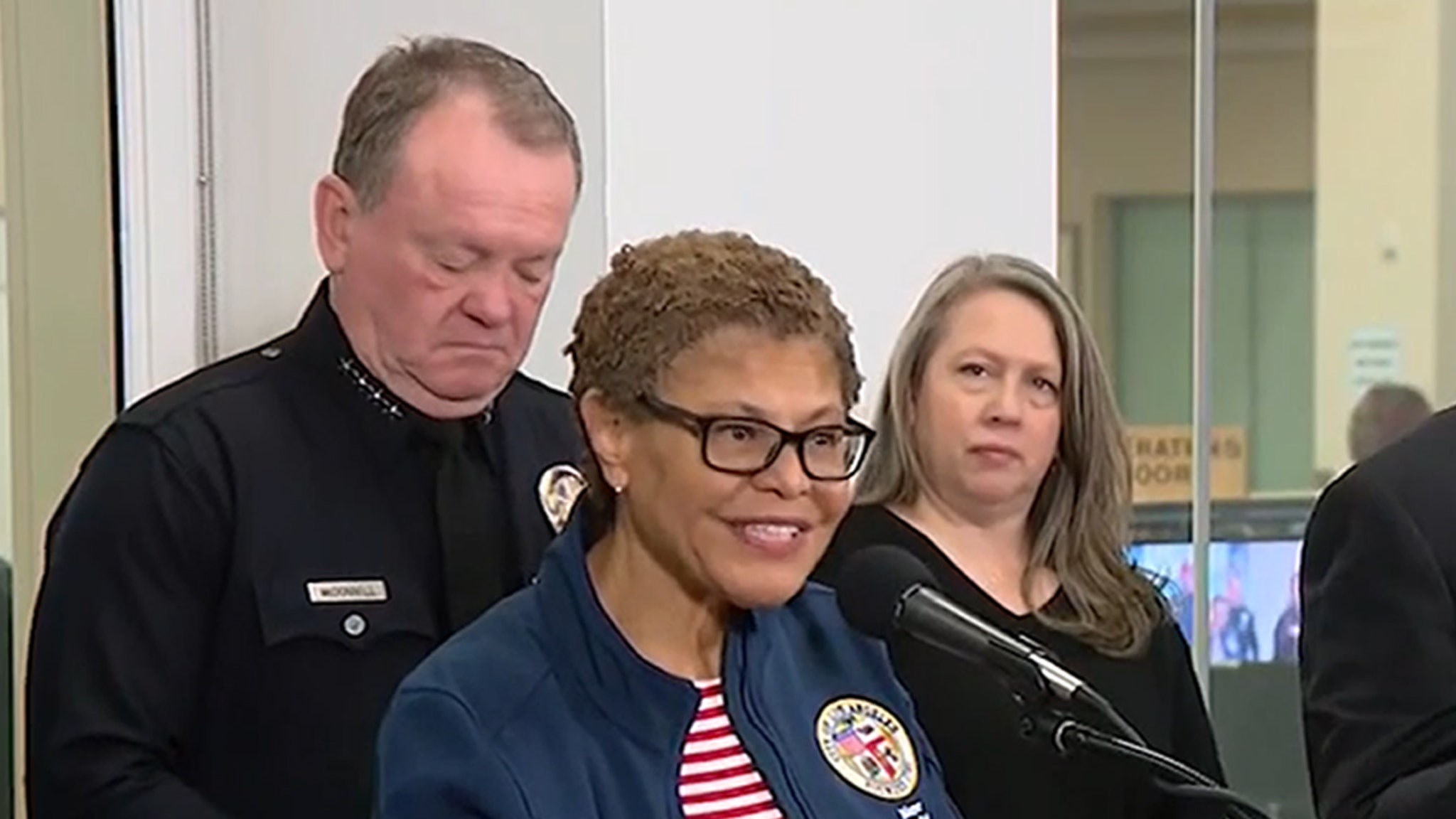 LA Mayor Karen Bass glosses over 'differences' after fire chief confronts her