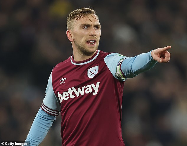 Julen Lopetegui backs Jarrod Bowen to recover from foot fracture 'faster' than expected and sends rallying cry to rest of West Ham squad after captain's injury