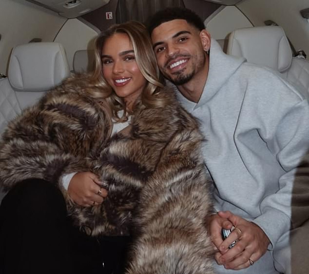 Nottingham Forest star Morgan Gibbs-White gives a perfect response to sick jibes about his influencer girlfriend in the 3-0 win over former club Wolves.