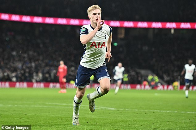 Tottenham 1-0 Liverpool: Lucas Bergvall gives Spurs the lead in the Carabao Cup semi-final, with the game overshadowed by Rodrigo Bentancur's serious injury