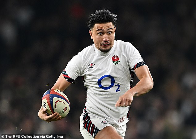 England's battle for the No 10 spot: it's Smith against Smith, the maverick against the manager, writes CHRIS FOY, in a never-ending debate as Marcus and Fin compete for a Six Nations place.