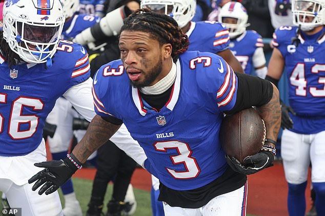 Damar Hamlin mocked NFL fans for celebrating at Bills playoff game… two years after cardiac arrest