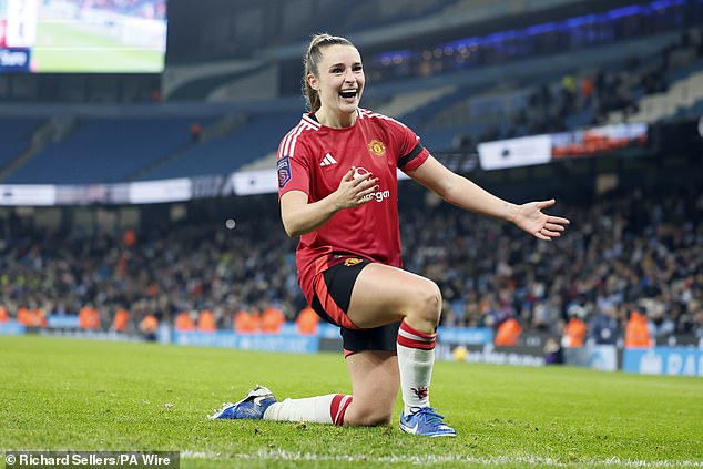 WSL summary: Ella Toone hat-trick helps Man United shock Man City as Arsenal and Chelsea win 5-0