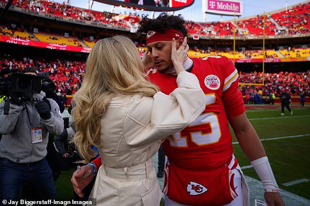 Brittany Mahomes divides fans by going to Chiefs game six days after giving birth