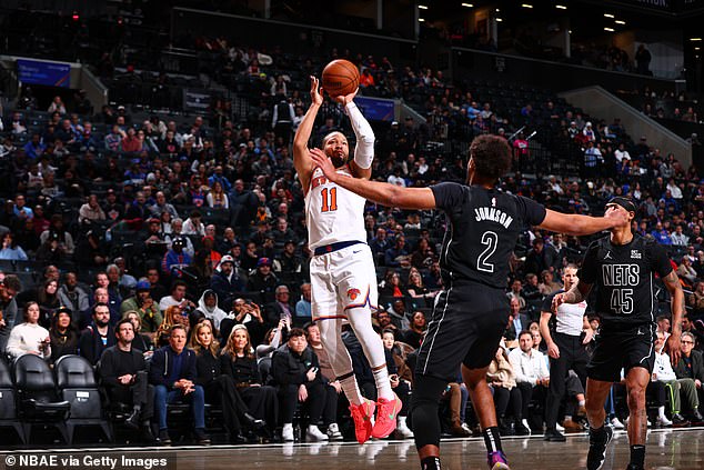 Knicks-Nets was billed as the battle of the districts… but there's only one team worth talking about in New York