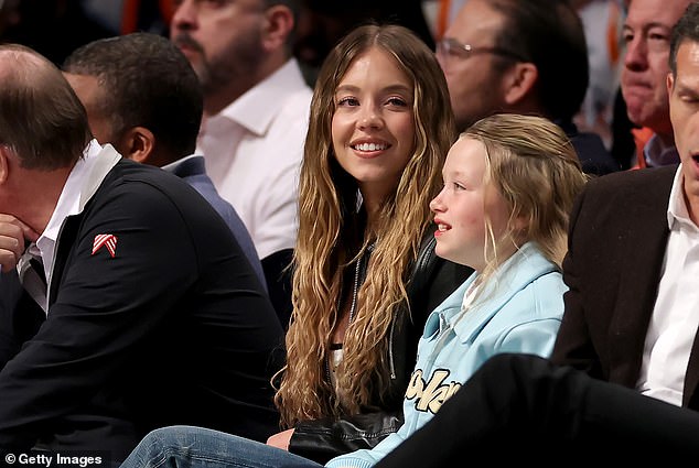 Sydney Sweeney drives NBA fans crazy with on-court appearance at Knicks-Nets game in New York