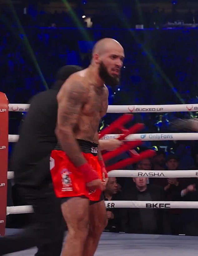 Watch moment bare-knuckle fighter is crushed by opponent in 'terrifying' first-round knockout