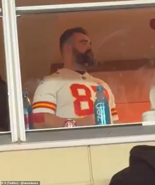 Jason Kelce completes crazy 1,000-mile race to watch Travis and the Chiefs take on the Bills in Kansas City