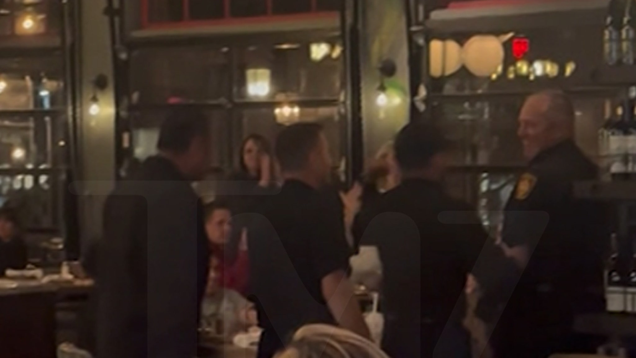 Restaurant erupts in cheers for Los Angeles firefighters