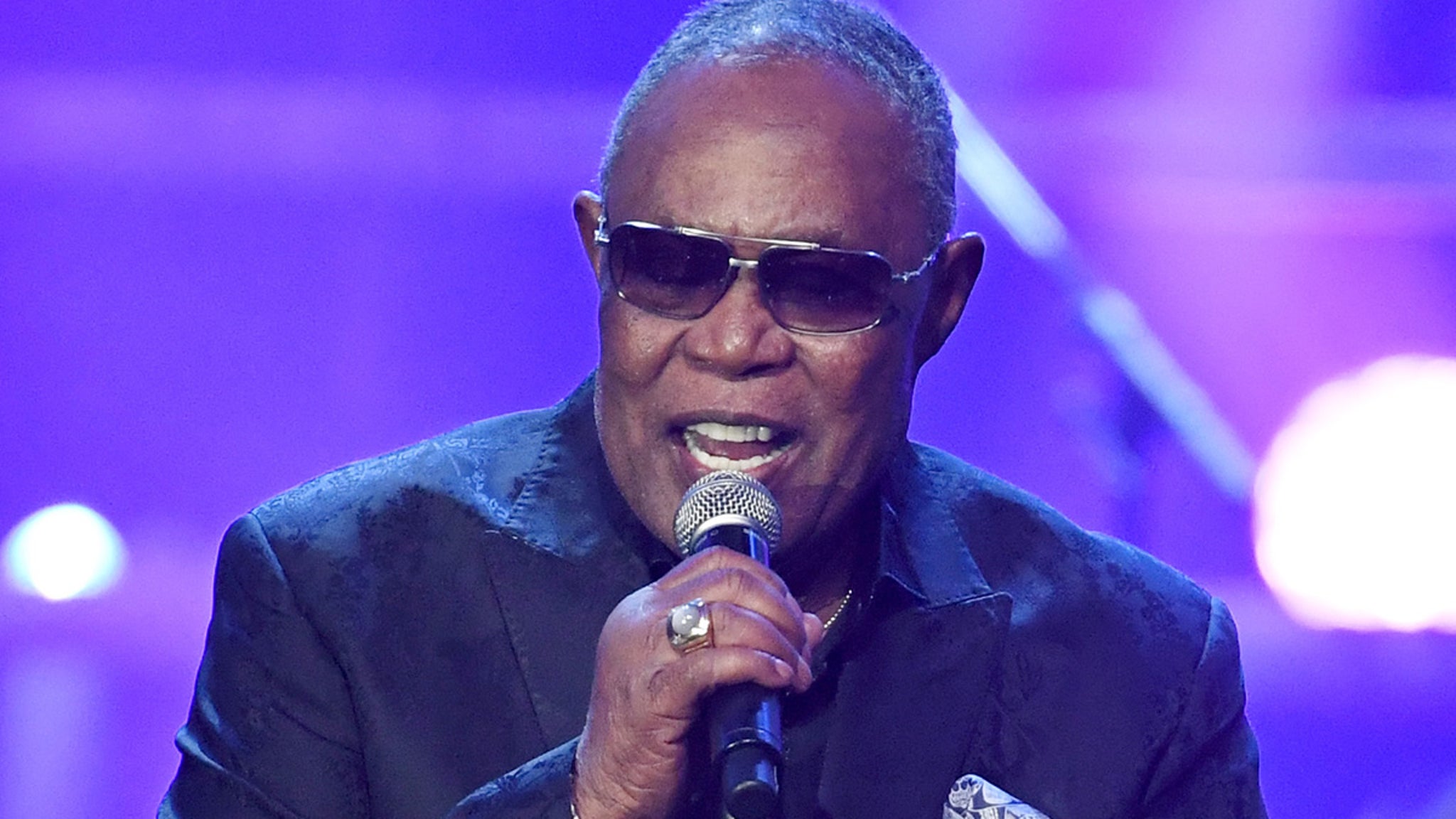 “Soul Man” Sam Moore, half of the Hall of Fame duo Sam and Dave, has died aged 89