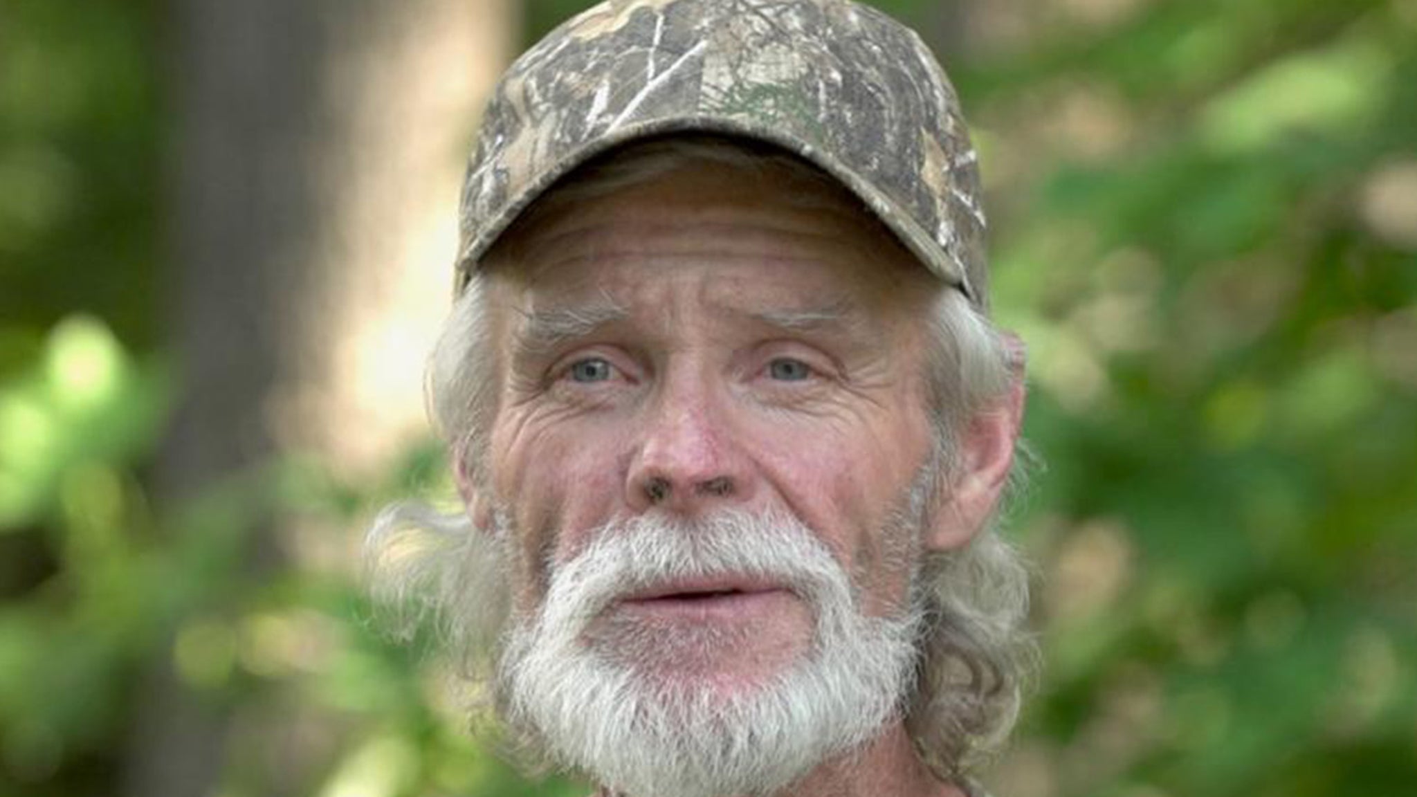 “Moonshiners” star Kenny Law has died at the age of 68