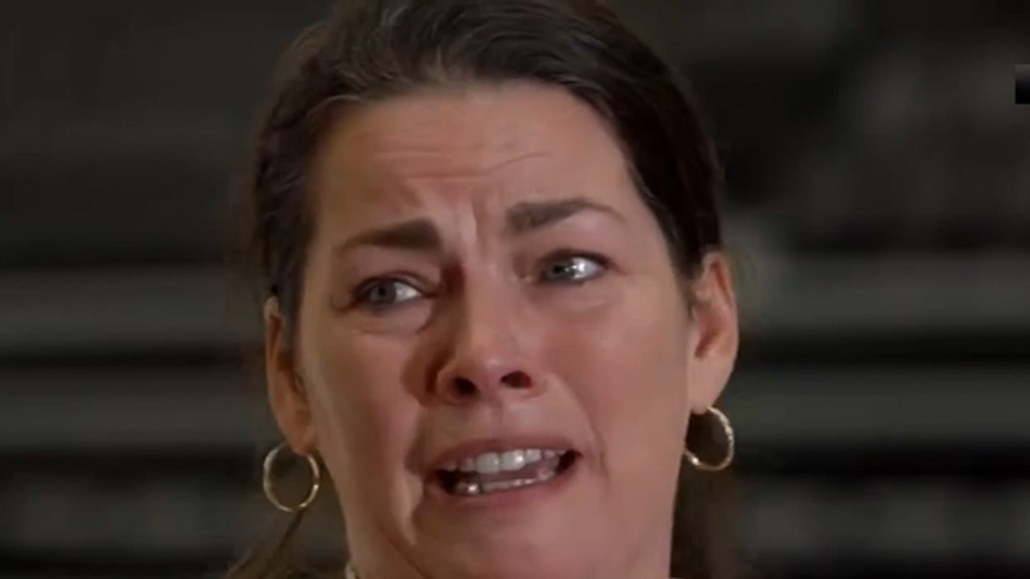 Nancy Kerrigan collapses in tears over plane crash, in which Figure Skater was killed