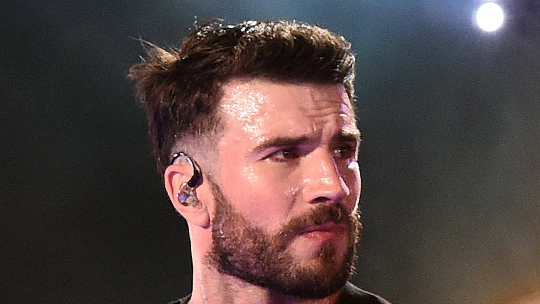 Country singer Sam Hunt was arrested for speed over the speed and violated the locking device