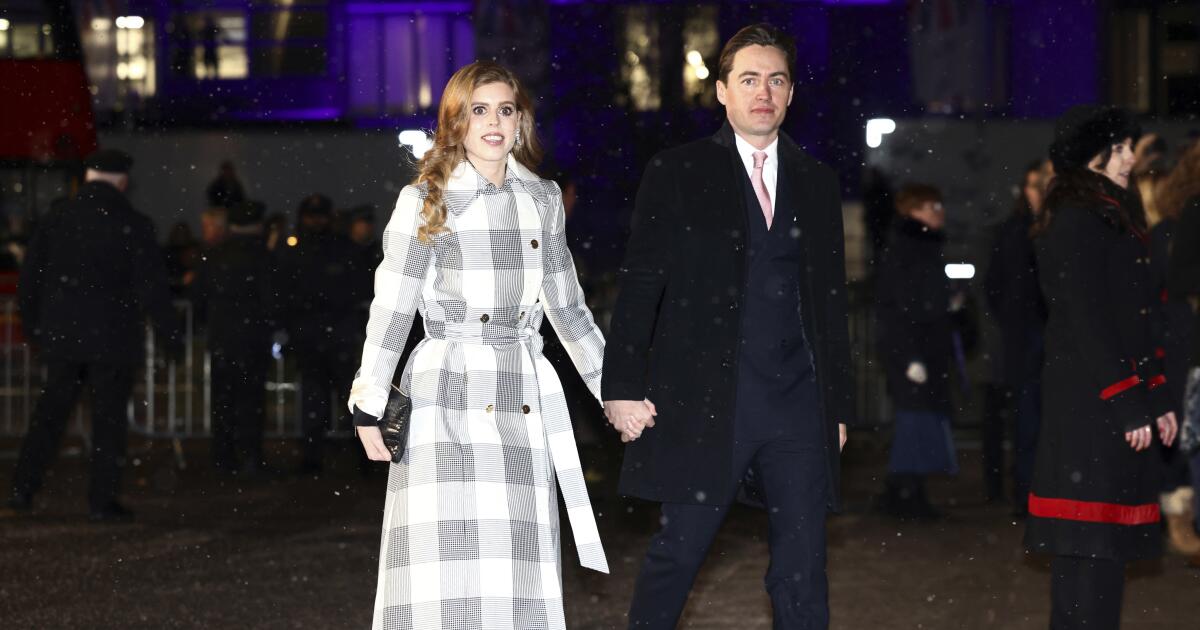 The British Princess Beatrice greets the second child prematurely