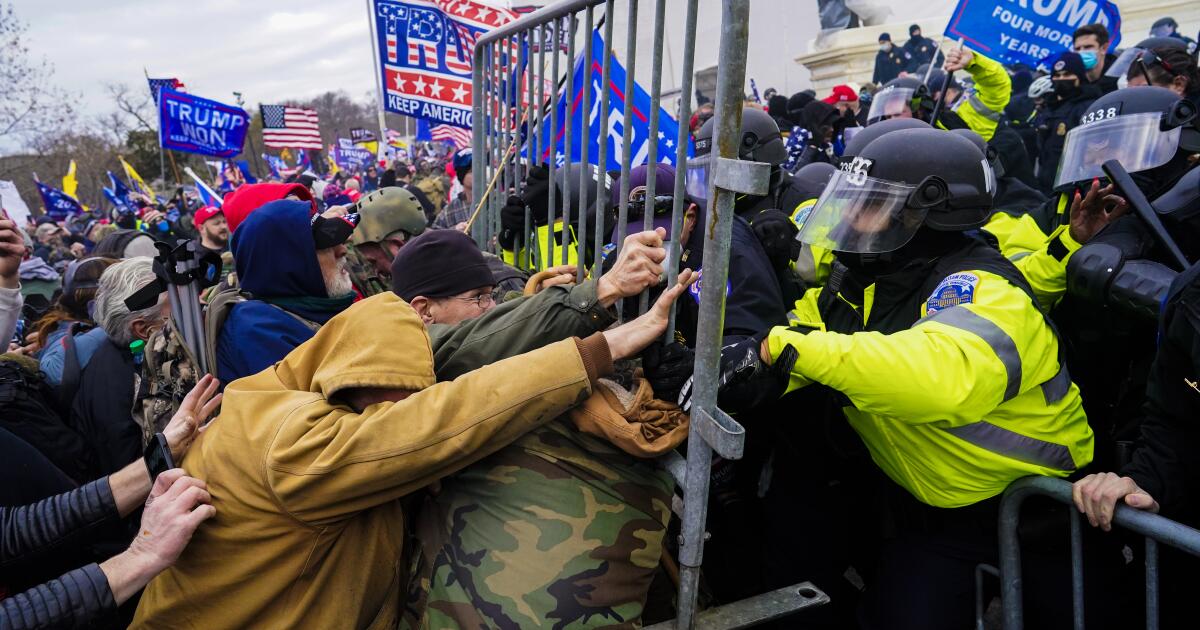 Trump and his allies shamefully block the January 6 police tribute