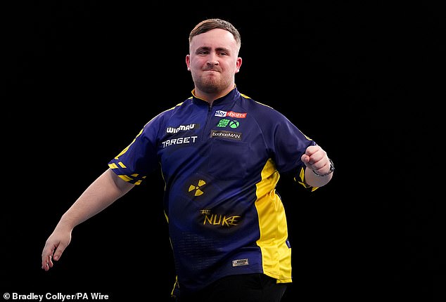 Luke Littler takes only 10 minutes to break into the second round of world teachers after the 18-year-old world champion, he beat Andy Baetens 3-0