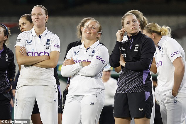 The torrid defeat of Whitewash from England for Australia in the female ashes raises questions about the future of coach Jon Lewis and Captain Heather Knight