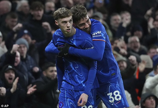 Chelsea 2-1 West Ham: Blues comes from behind to claim three points when Pedro Neto attacks before Cole Pale went to Aaron Wan-Bissaka.