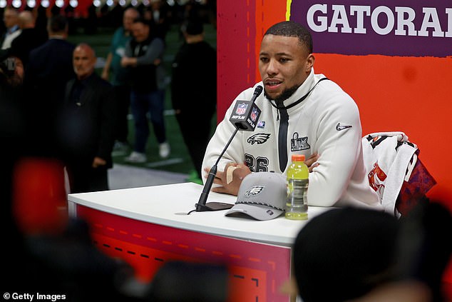 Saquon Barkley slides former New York Giants teammates before playing the first Super Bowl with Eagles