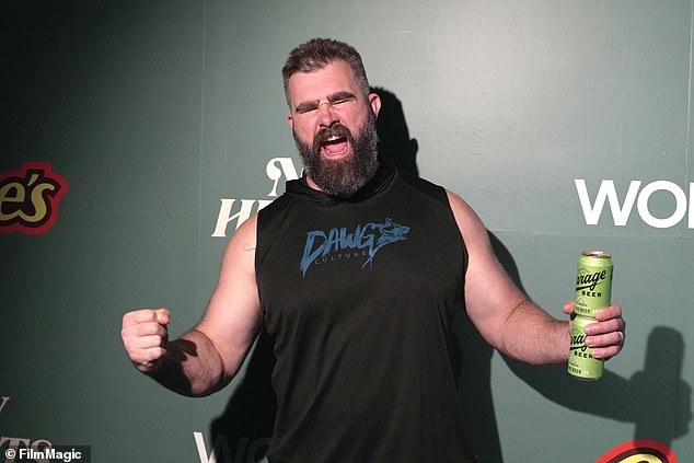 Jason Kelce organizes a new party at the Heights house while Brianna Chickenfry and Jon Hamm attend the Super Bowl event