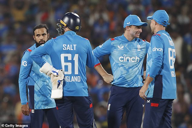 England fell to the 14th defeat in 21 Odi as India rises 1-0 in the series with a four wickt victory after an expensive error altered drastically the contest