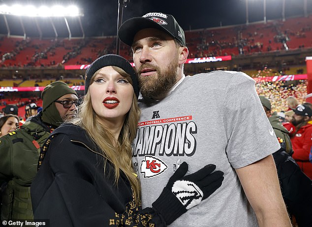 Welcome to the Super Bowl that has the Swift and Kelce family divided … So who is supporting all tonight?