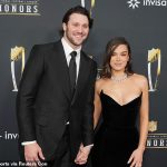 Josh Allen and his fiancee Hailee Steinfeld make a debut on the red carpet in the NFL honors with the MVP favorite of Mariscal de Campo de los Bills