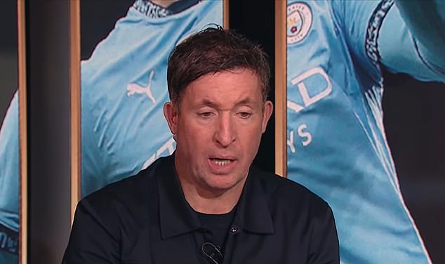 Robbie Fowler returns to Gary Neville's “disrespectful” statement