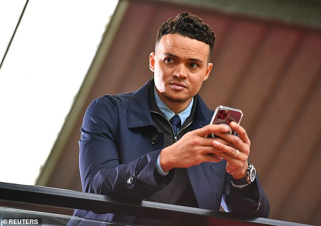 Jermaine Jenas apologizes for the inappropriate sex scandal that led to her dismissal of the BBC when the former star of England returns to Talksport after six months