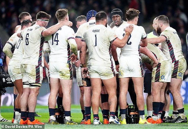 Steve Borthwick won England's 26-25 victory over France: it was much more than luck, since his risks was worth it, they must now support him starting against Scotland, writes Chris Foy