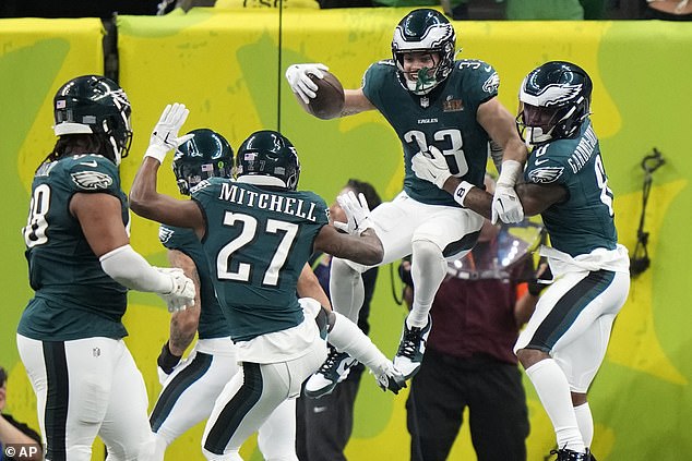 Philadelphia Eagles wins the Super Bowl 2025 since Kansas City bosses are humiliated in front of Donald Trump and Taylor Swift