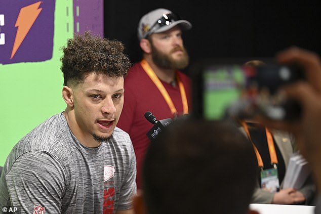 Patrick Mahomes talks about the rumors of Retiro de Travis Kelce after the crying departure of the 2025 Super Bowl of his teammate