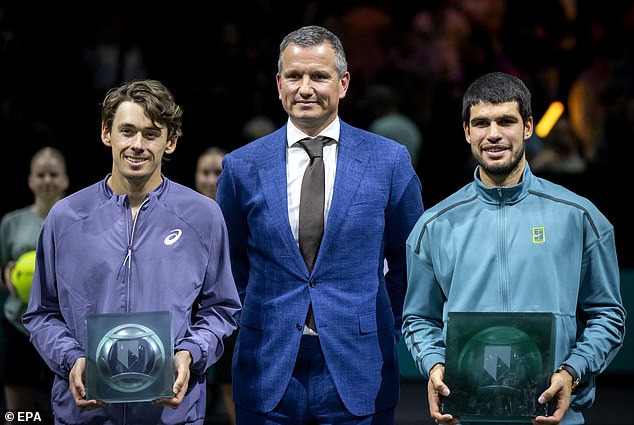 Alex de Minaur laughs at the second anguish and treasury anguish when issuing a blatant excavation to Carlos Alcaraz, which also involves Jannik Sinner