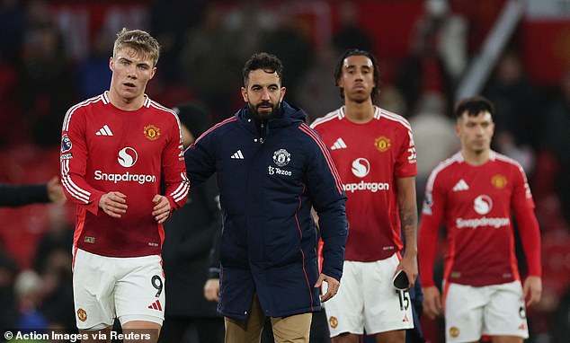 Paul Scholes fears Man United Face next season, since he names five signings necessary to transform Ruben Amorim's 'column', and suggests that a great name cannot find a place to play