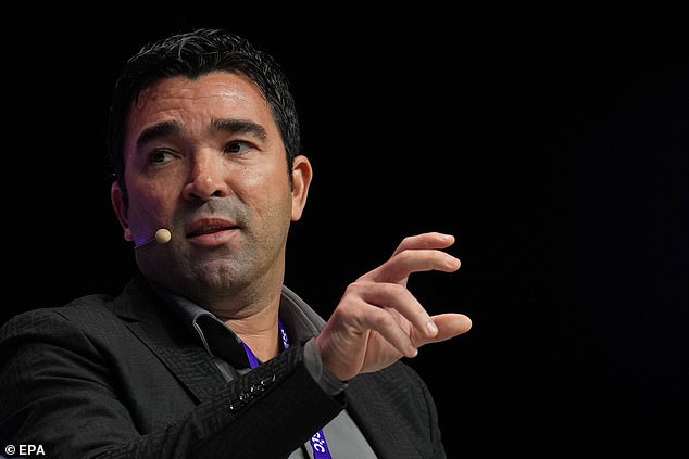 The head of Barcelona, ​​Deco seems to point to Man City, for his £ 180 million in January.