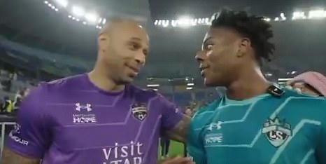 Thierry Henry wins a shameless penalty in the charity game, since Ishhwspeed states that it is faster than arsenal's legend at its best … and Henry makes streamer an offer