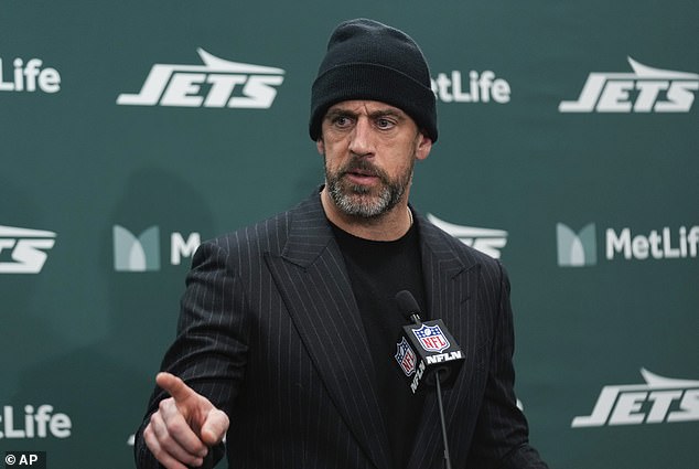 Aaron Rodgers' reaction at the jets led after the field marshal 'urged New York to keep it'