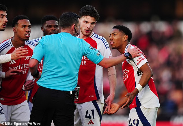 Howard Webb breaks the silence in the controversial Red card of Myles Lewis -Skelly against the wolves, since Var Audio is launched in its entirety from the game