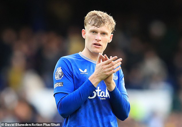 JARRAD BRANTHWAITE leads the list of three men from three men from Real Madrid, with Carlo Ancelotti anxious to meet with Everton Star with a classification of £ 75 million