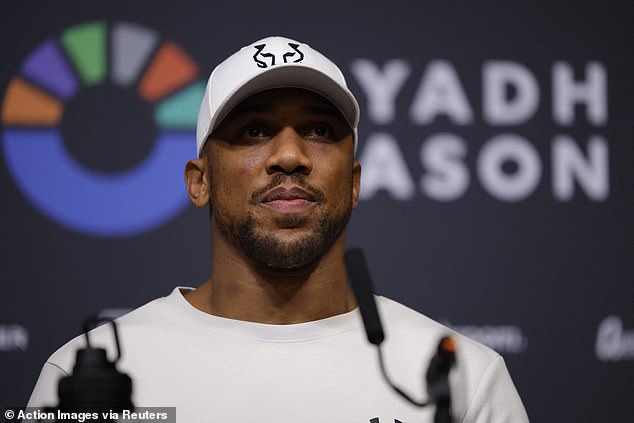 Anthony Joshua 'was not considered as a late replace