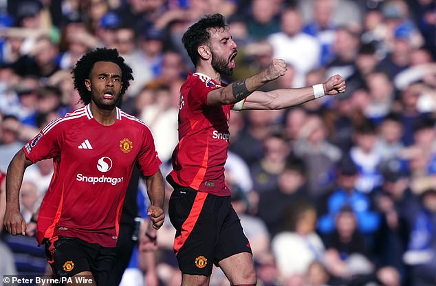 Everton 2-2 Man United: Bruno Fernandes Sparks Late Red Devils returns … before Toffee is denied a penalty for detention time