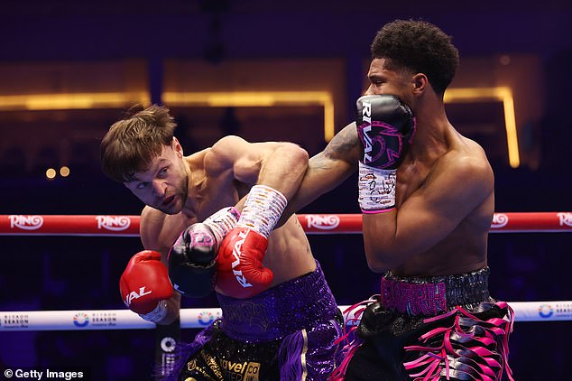 The electrician Josh Padley finally stopped by Shakur Stevenson after being shot three times in the ninth round, since Brit presents a brave performance in just four days in advance