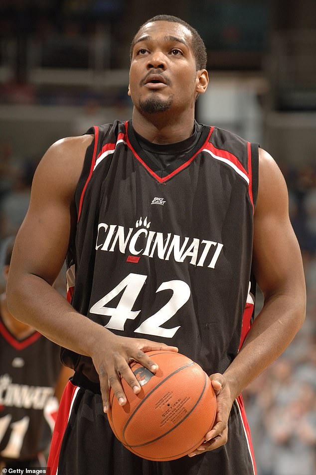 The former center of the University of Cincinnati and Basketball player of Journeyman Pro dies at 37