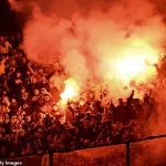 Estanbul Derby is suspended after Fenerbahce 'fans threw flares towards the followers of Galatasaray', with 30,000 police 'police' during the fierce shock